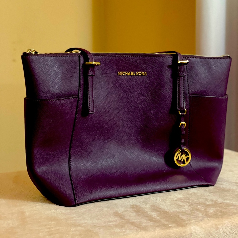 Michael Kors Jet Set East West Top Zip Tote